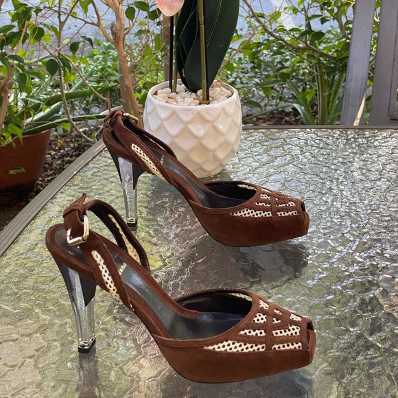 Fendi Brown Suede Peep Toe Mesh Clear Lucite Heels - Picture 14 of 16